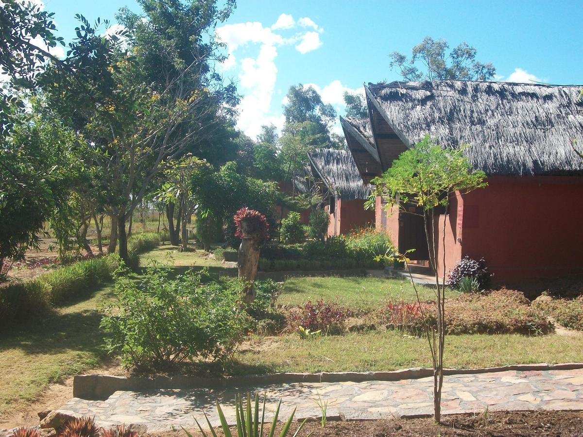 Itc Lodge Ranohira Bagian luar foto