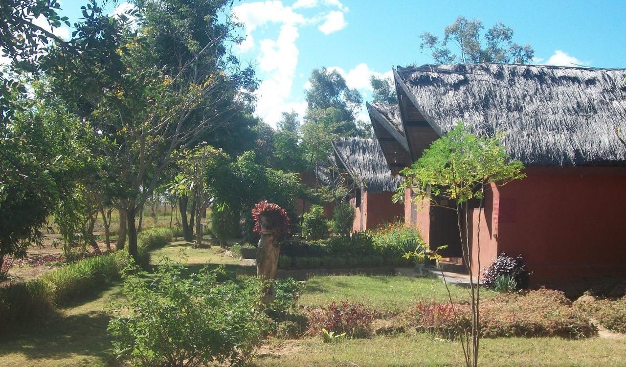 Itc Lodge Ranohira Bagian luar foto